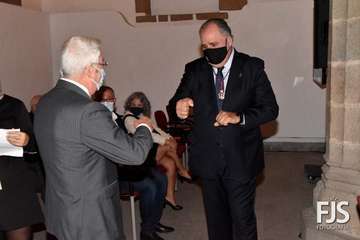 Entrega del título de Hijo Predilecto a Luis Arencibia a título póstumo/Francisco Javier Santana y TA.